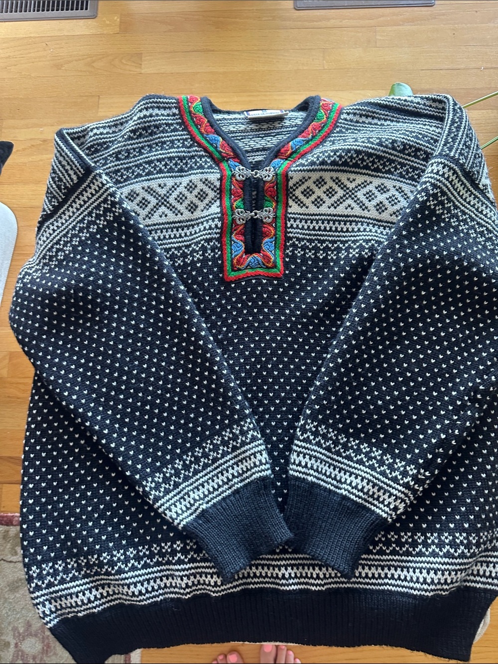 Dale of Norway sweater size XXL
